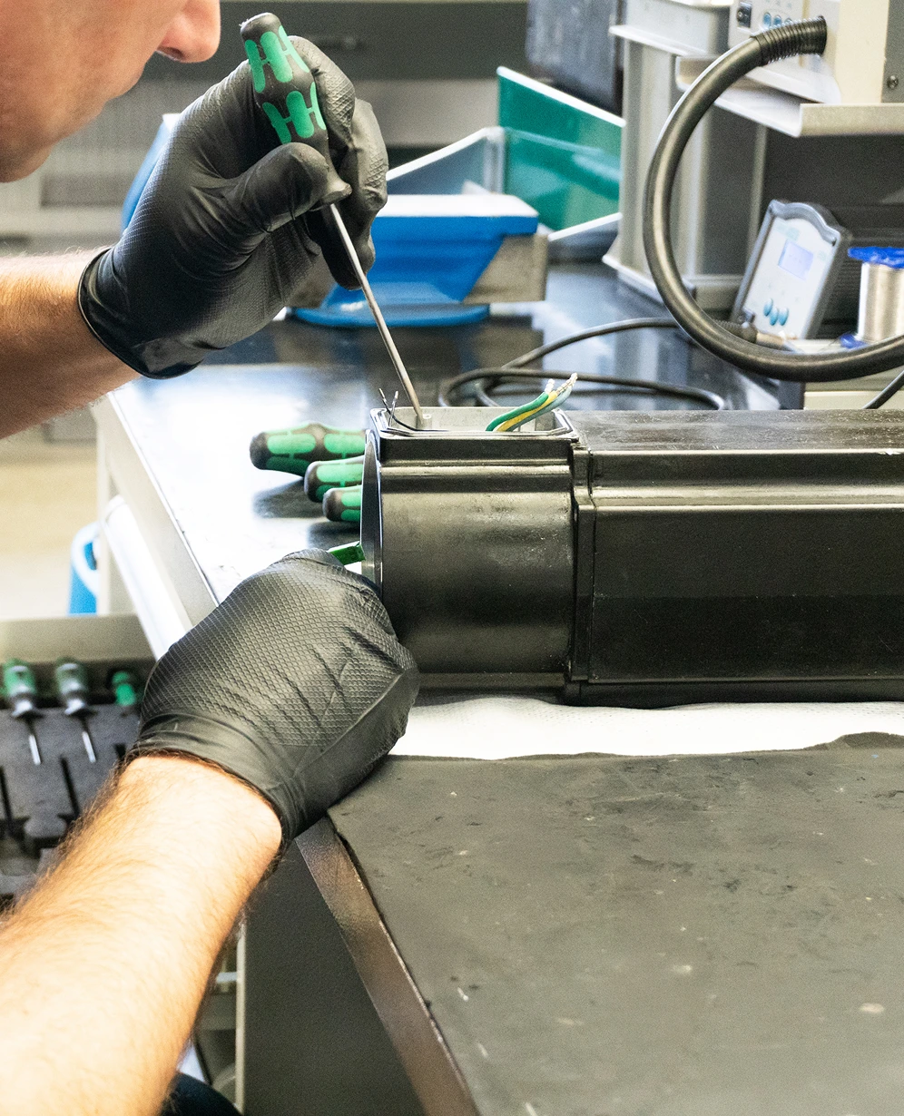 servis priemyselnej automatizácie – kontakt