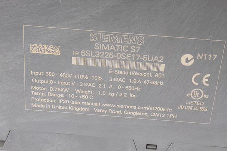 SIEMENS 6SL3225-0SE17-5UA2