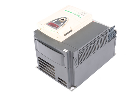 SCHNEIDER ELECTRIC ATV61HD11N4 ALTIVAR 61