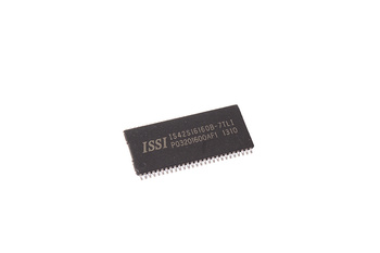 ISSI IS42S16160B-7TLI