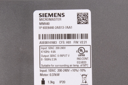 SIEMENS 6SE6440-2AB13-7AA1 MICROMASTER MM440