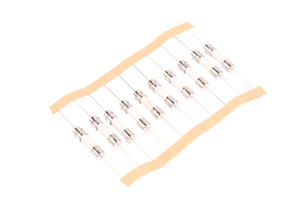 POMALÁ KERAMICKÁ VALCOVÁ POISTKA LITTELFUSE 0215002.MRET1P 250V, 2A, 5X20MM, 10PCS