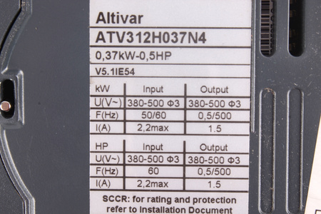 SCHNEIDER ELECTRIC ATV312H037N4