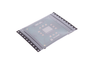 INTEL SL8FN L915B138 LE80535 680/512