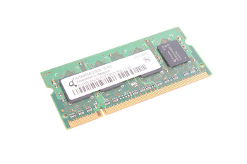 QIMONDA HYS64T64020HDL-3S-B2 512MB 2RX16 PC2-5300S-555-12-A0