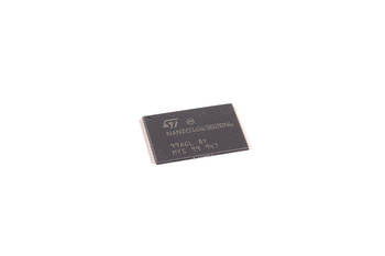 ST MICROELECTRONICS NAND01GW3B2BN6